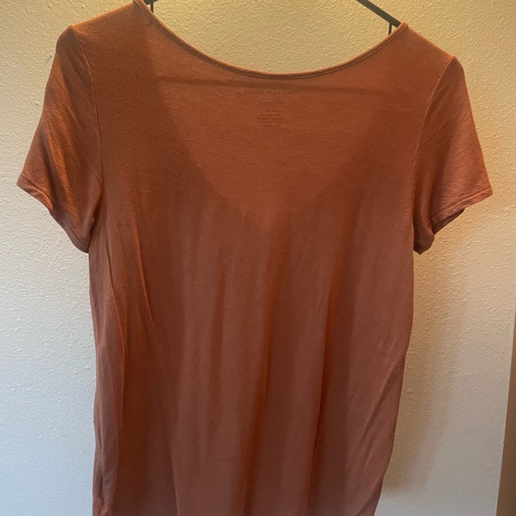 tee - Picture 2 of 3